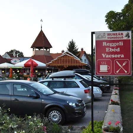 Tulipan Vendeghaz 3*