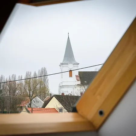 Maison d'hôtes Tulipán Orvenyes