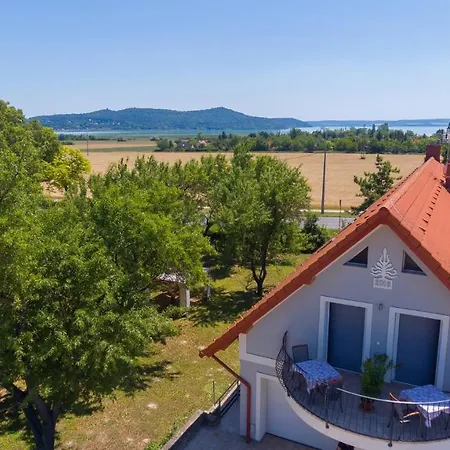 Tulipán Maison d'hôtes Orvenyes