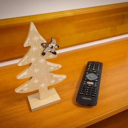 Tulipan Vendeghaz بيت ضيافة 3*