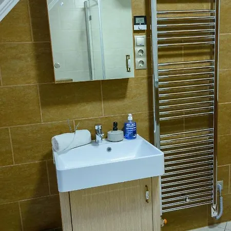 Tulipán 3* Orvenyes