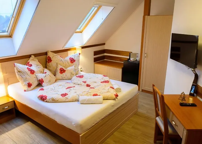 Tulipan Vendeghaz בית הארחה אורבייניאש