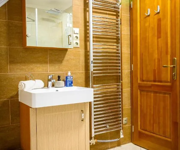 Tulipan Vendeghaz בית הארחה אורבייניאש